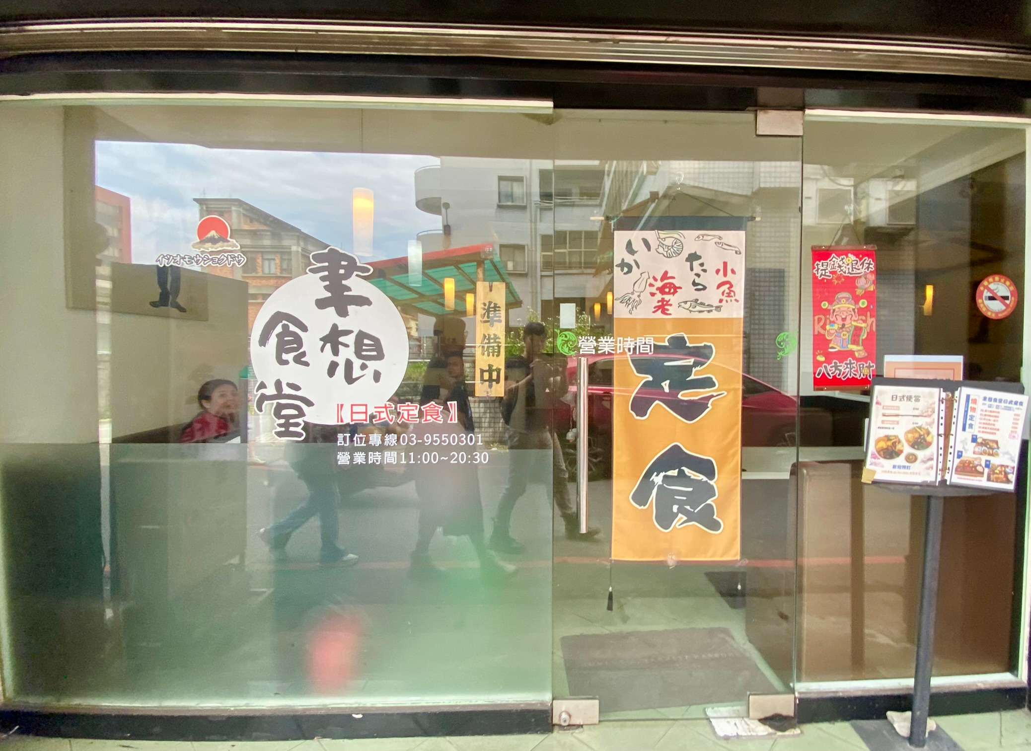 在花甲夫婦的食堂裡，讀懂老派職人的溫柔